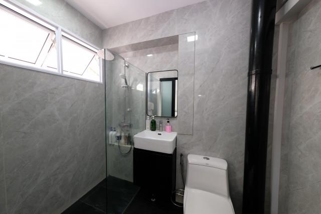 250 Bishan Street 22 HDB Apartment For Sale, $990,000, 4 Bed 2 Bath 1,216 sqft $814.00 psf HDB Apartment | D20  | Prop-GPT the AI-Powered Property Guru