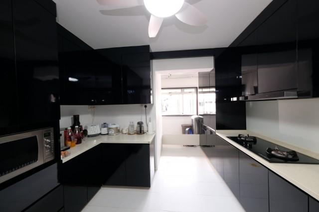 250 Bishan Street 22 HDB Apartment For Sale, $990,000, 4 Bed 2 Bath 1,216 sqft $814.00 psf