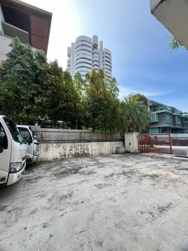 Teresa Villas Bungalow House For Sale, $20,000,000, 3 Bed 4 Bath 3,934 sqft $1,747.00 psf