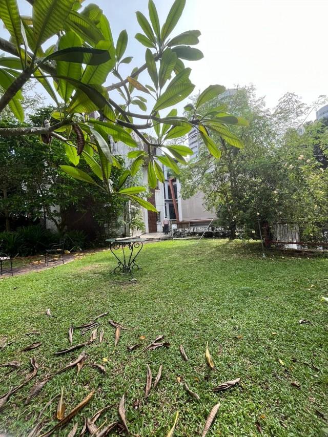 Teresa Villas Bungalow House For Sale, $20,000,000, 3 Bed 4 Bath 3,934 sqft $1,747.00 psf