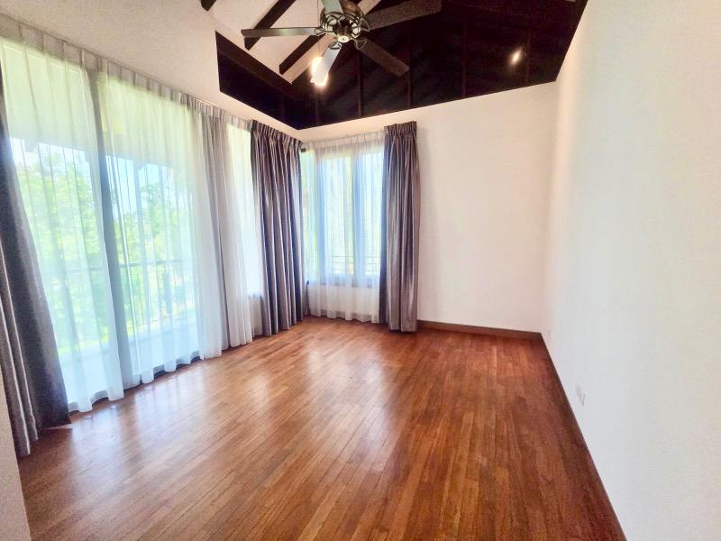 73 OCEAN DRIVE Bungalow House For Sale, $25,000,000, 5 Bed 6 Bath 7,000 sqft $2,473.00 psf