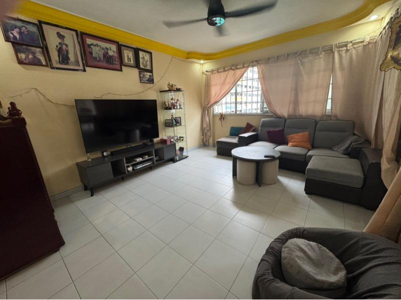 Prop-GPT: HDB Apartment: D23  239 Bukit Panjang Ring Road