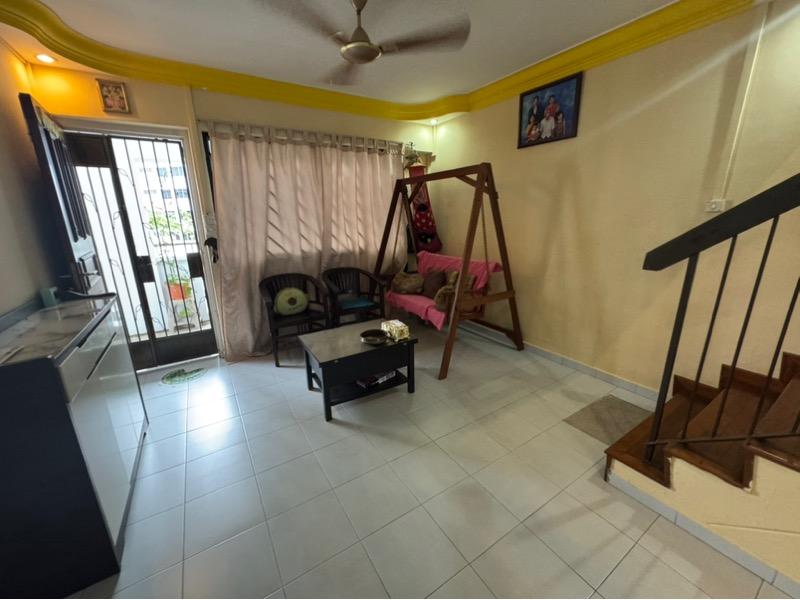 HDB Apartment for Sale: D23, 670239