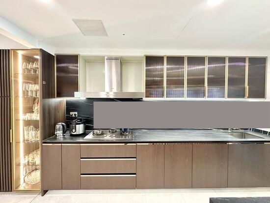Condominium for Sale: D04, 098418