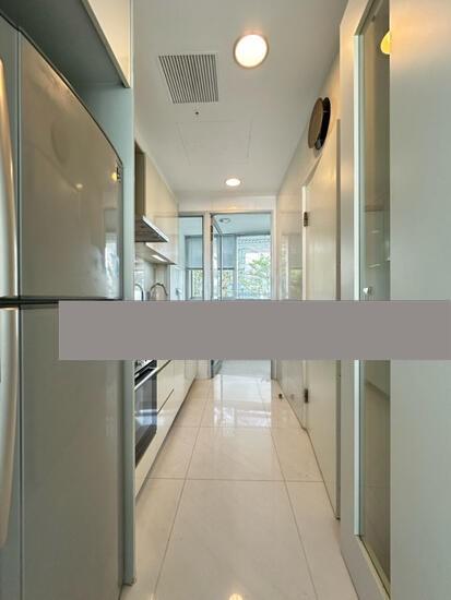 Condominium for Sale: D04, 098402
