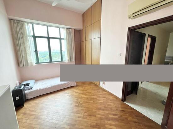 Tanglin Regency Condominium For Sale, $2,628,000, 3 Bed 4 Bath 1,421 sqft $1,849.00 psf