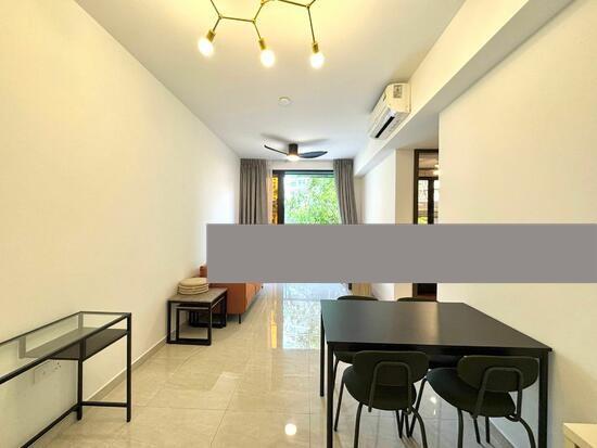 Prop-GPT: Condominium: D09 Cairnhill Kopar At Newton