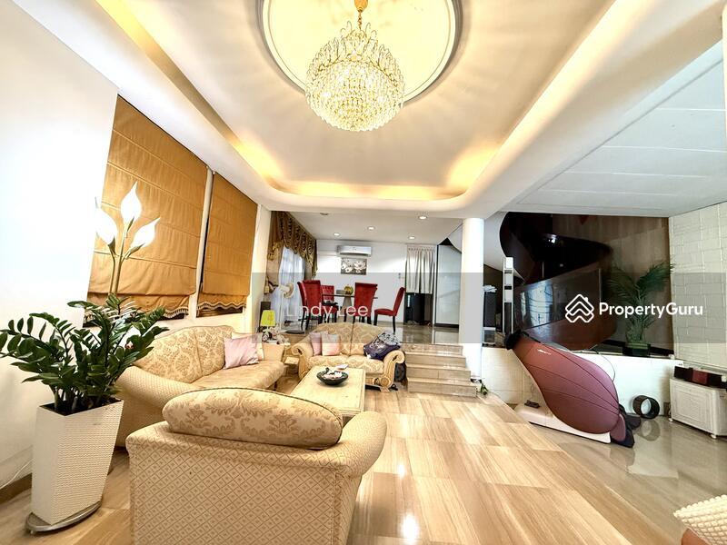 Prop-GPT: Semi-Detached: D10  Charming Two Storey Semi D at Vanda Vicinity for Sale