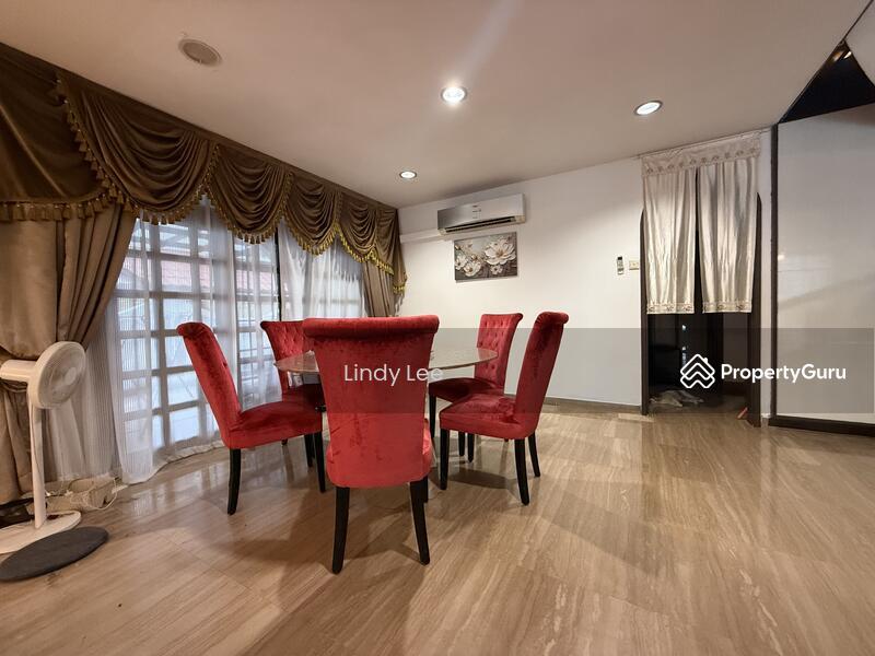 Charming Two Storey Semi D at Vanda Vicinity for Sale