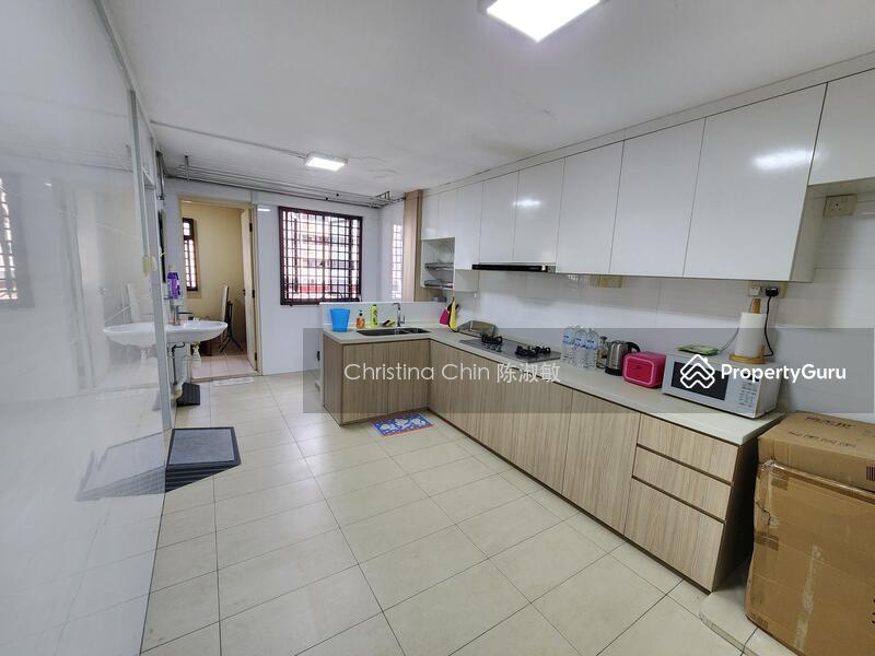 HDB Flat for Sale: D16, 460034