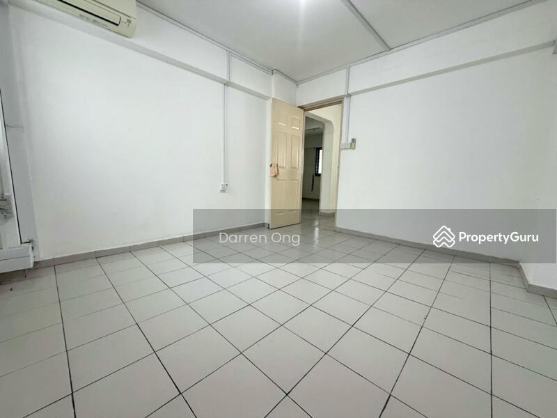 HDB Flat for Sale: D23, 670412