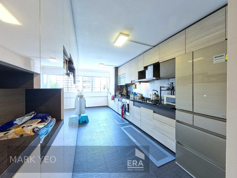 HDB - 3 room for Sale: Serangoon Avenue 4, Serangoon, D19, 550215