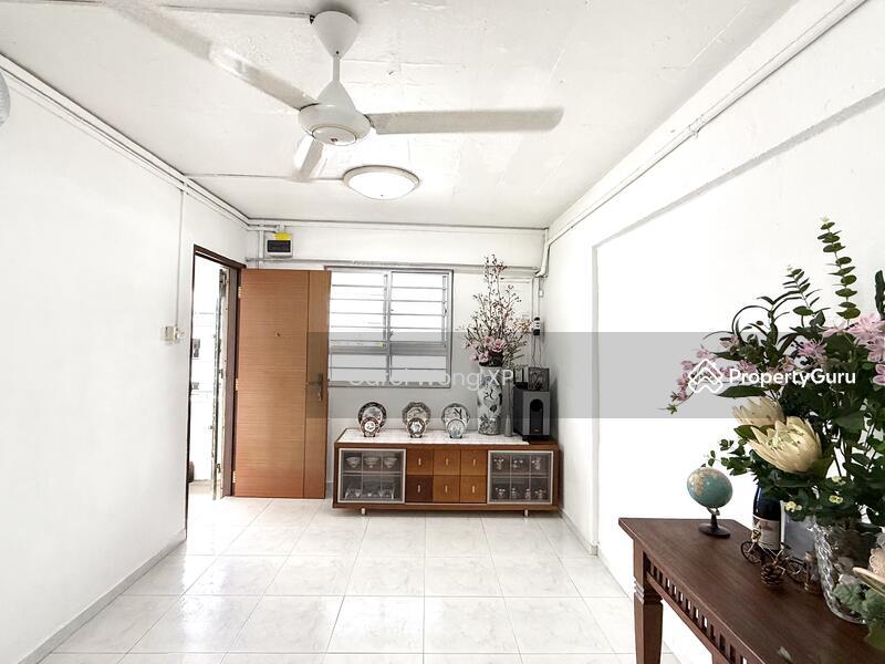 Prop-GPT: HDB Flat: D19  219 Serangoon Avenue 4