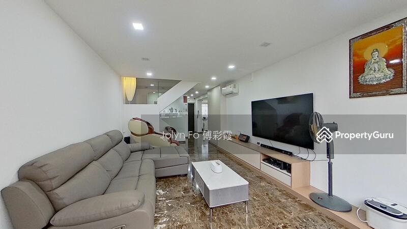 Prop-GPT: HDB Flat: D22  285C Toh Guan Road