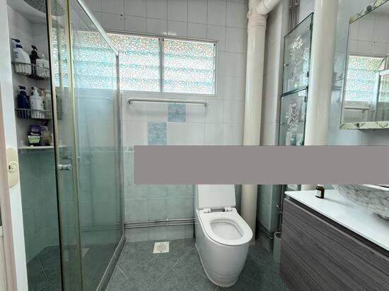 648 Jalan Tenaga HDB Apartment For Sale, $918,000, 3 Bed 2 Bath 1,323 sqft $694.00 psf