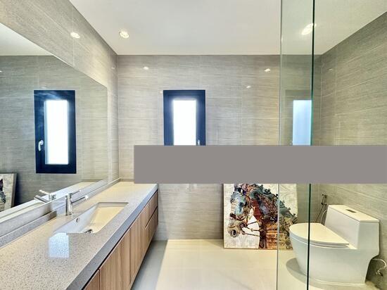 Westlake Gardens Detached House For Sale, $16,000,000, 5 Bed 7 Bath 8,103 sqft $1,975.00 psf