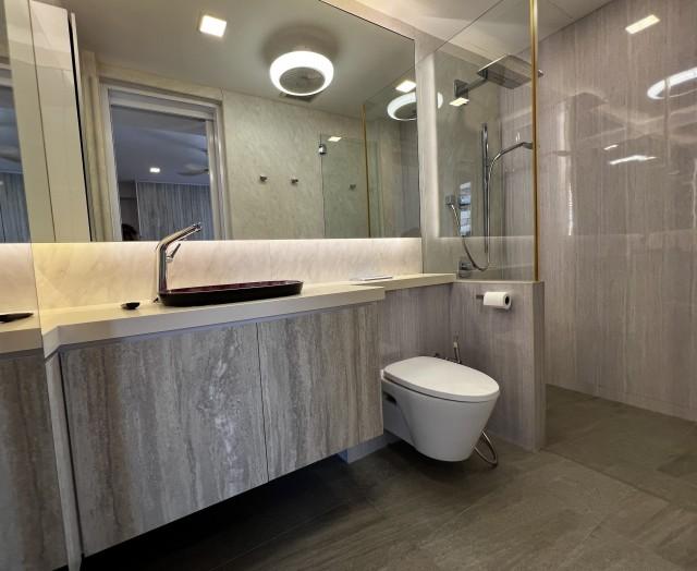 One Chatsworth Apartment For Sale, $9,400,000, 5 Bed 5 Bath 3,305 sqft $2,844.00 psf