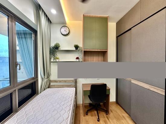 The Tre Ver Condominium For Sale, $2,300,000, 3 Bed 3 Bath 1,098 sqft $2,095.00 psf