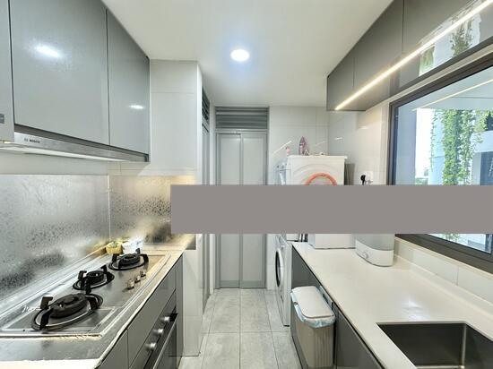 The Tre Ver Condominium For Sale, $2,300,000, 3 Bed 3 Bath 1,098 sqft $2,095.00 psf