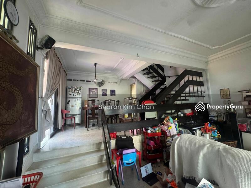 Corner Terrace for Sale: D20, 557047
