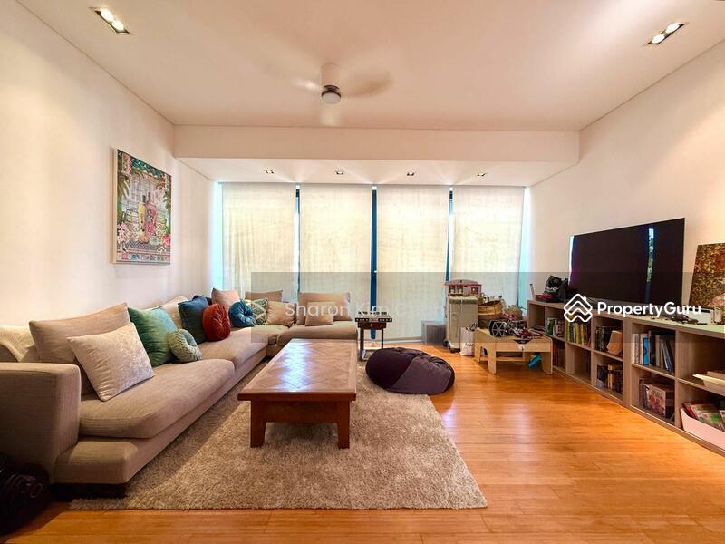 Prop-GPT: Terrace: D19  LANDED7772@ Luxurious Terrace@ Serangoon Gardens
