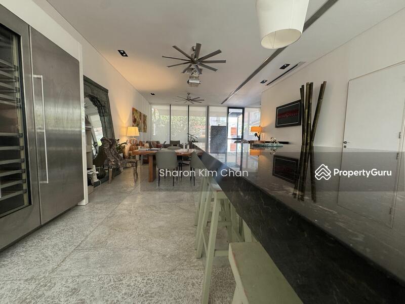 Terrace for Sale: D19, 557225