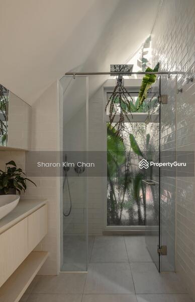 LANDED7772@ 2-Storey inter-terrace @ Off siglap