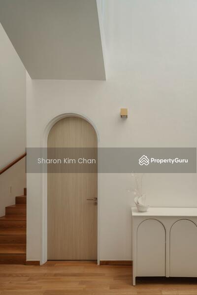 LANDED7772@ 2-Storey inter-terrace @ Off siglap