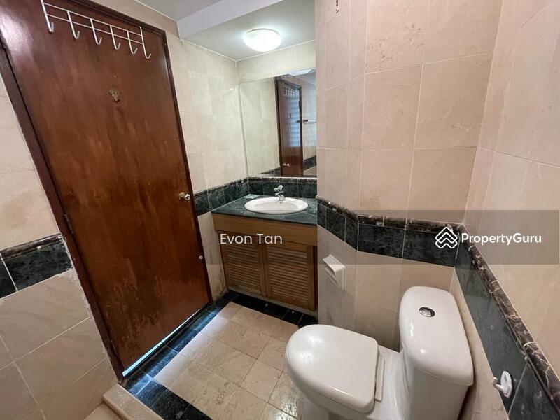 Condominium for Sale: D23, 678267