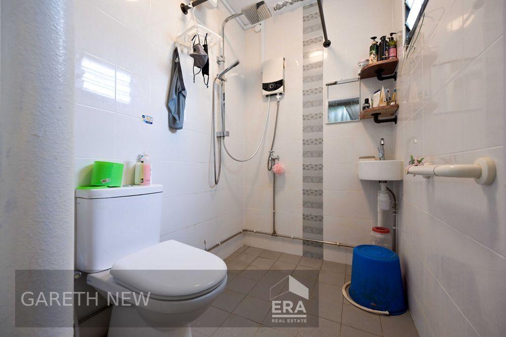 Bedok Reservoir Road, Singapore, D16, 470124