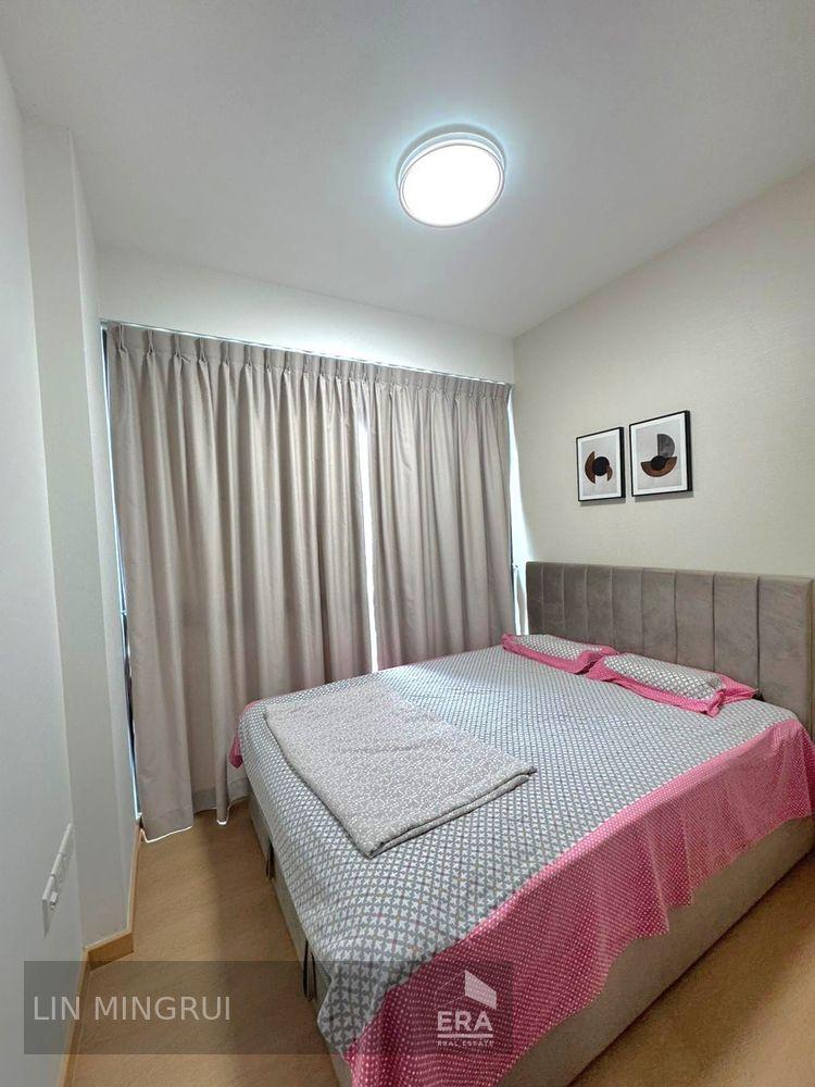 Tampines Lane, Tampines, Singapore, D18, 528482