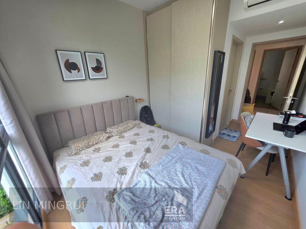 Tampines Lane, Tampines, Singapore, D18, 528482