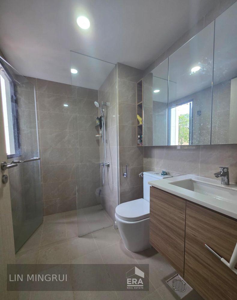 Tampines Lane, Tampines, Singapore, D18, 528482