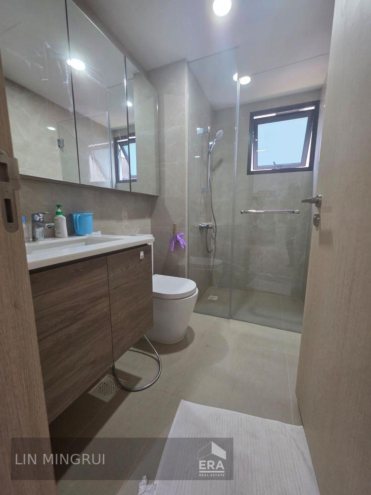 Tampines Lane, Tampines, Singapore, D18, 528482