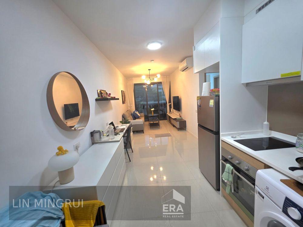 Tampines Lane, Tampines, Singapore, D18, 528482