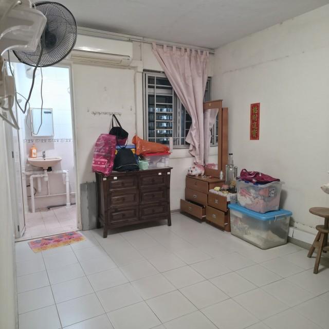 HDB Apartment for Sale: Yishun, D27, 760701