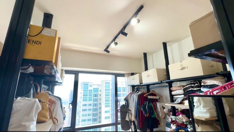 Stirling Residences Condominium For Sale, $2,500,000, 3 Bed 2 Bath 980 sqft $2,551.00 psf