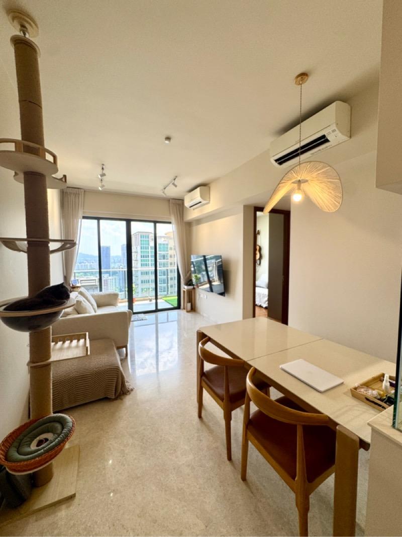 Stirling Residences Condominium For Sale, $2,500,000, 3 Bed 2 Bath 980 sqft $2,551.00 psf