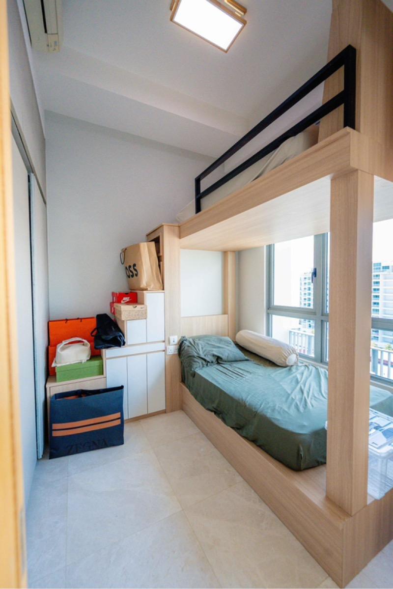 The Glades Condominium For Sale, $840,000, 1 Bed 1 Bath 484 sqft $1,736.00 psf