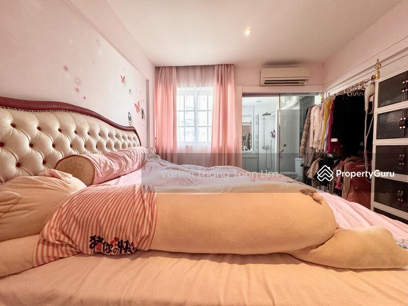 287 Tampines Street 22