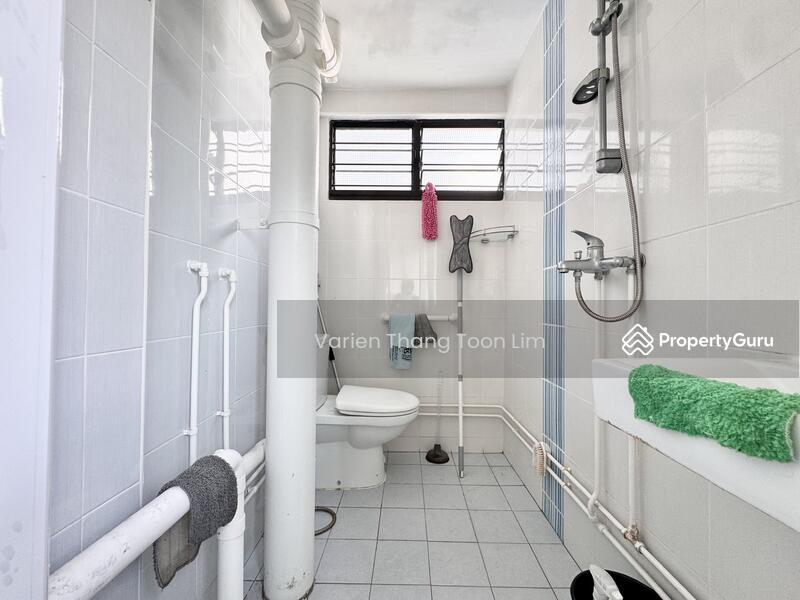 287 Tampines Street 22