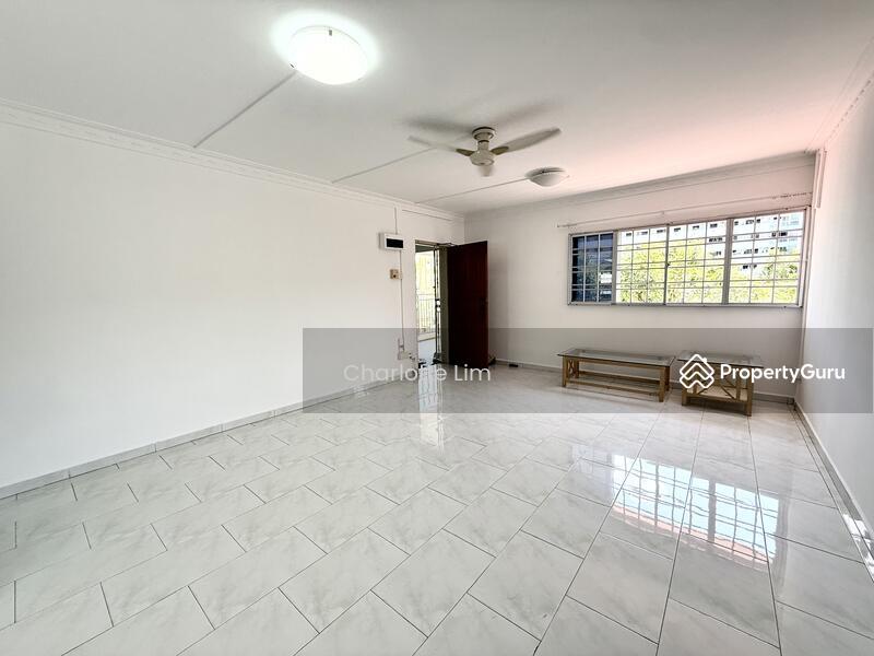 Prop-GPT: HDB Flat: D20 Ang Mo Kio 326 Ang Mo Kio Avenue 3