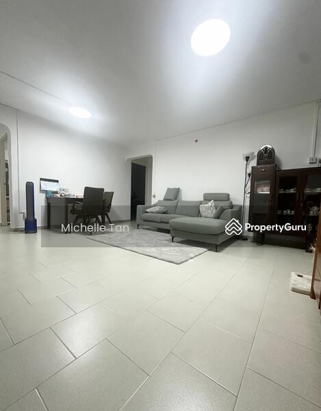 Prop-GPT: HDB Flat: D19  307 Serangoon Avenue 2