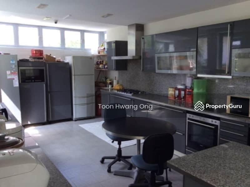 Spacious Bungalow in Grange Road