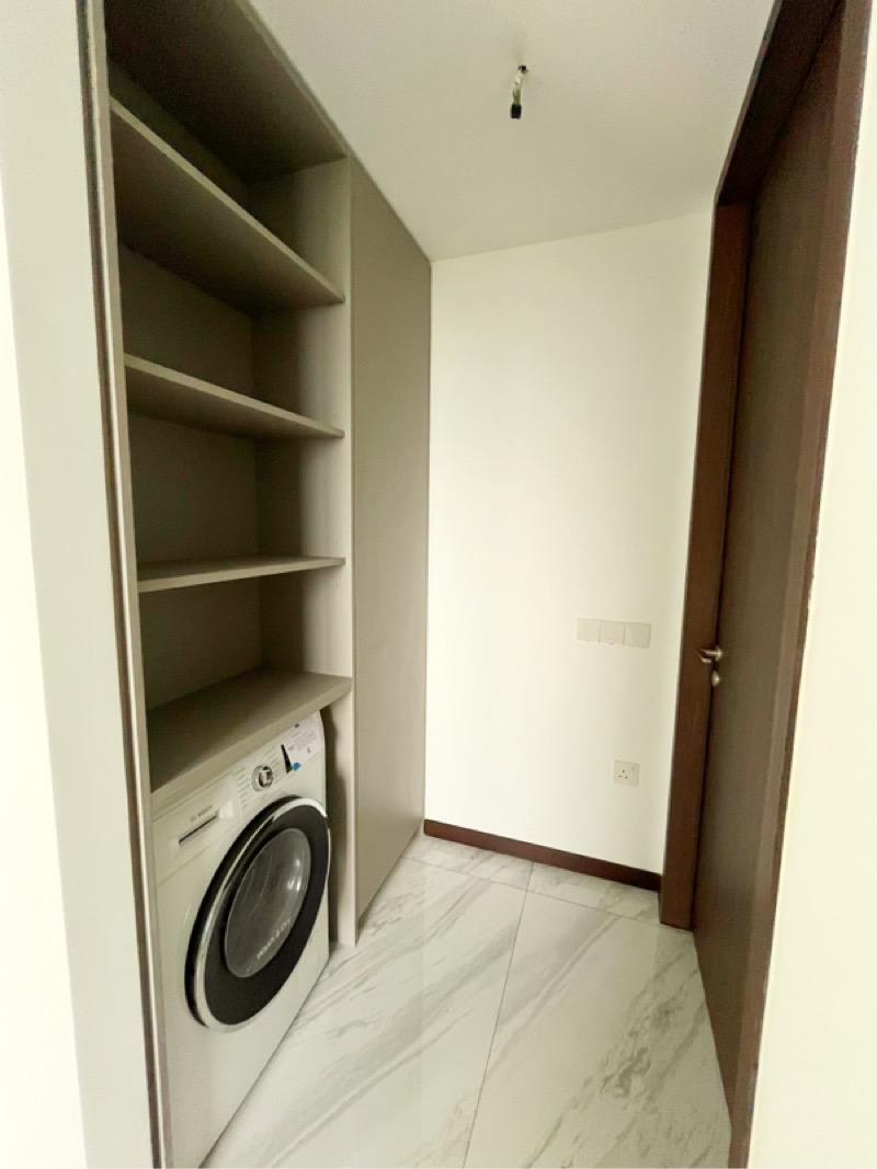 18 PASIR RIS DRIVE 8 Condominium For Sale, $1,550,000, 2 Bed 1 Bath 711 sqft $2,180.00 psf