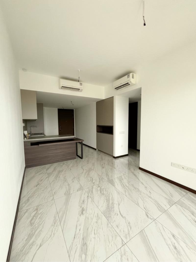 18 PASIR RIS DRIVE 8 Condominium For Sale, $1,550,000, 2 Bed 1 Bath 711 sqft $2,180.00 psf