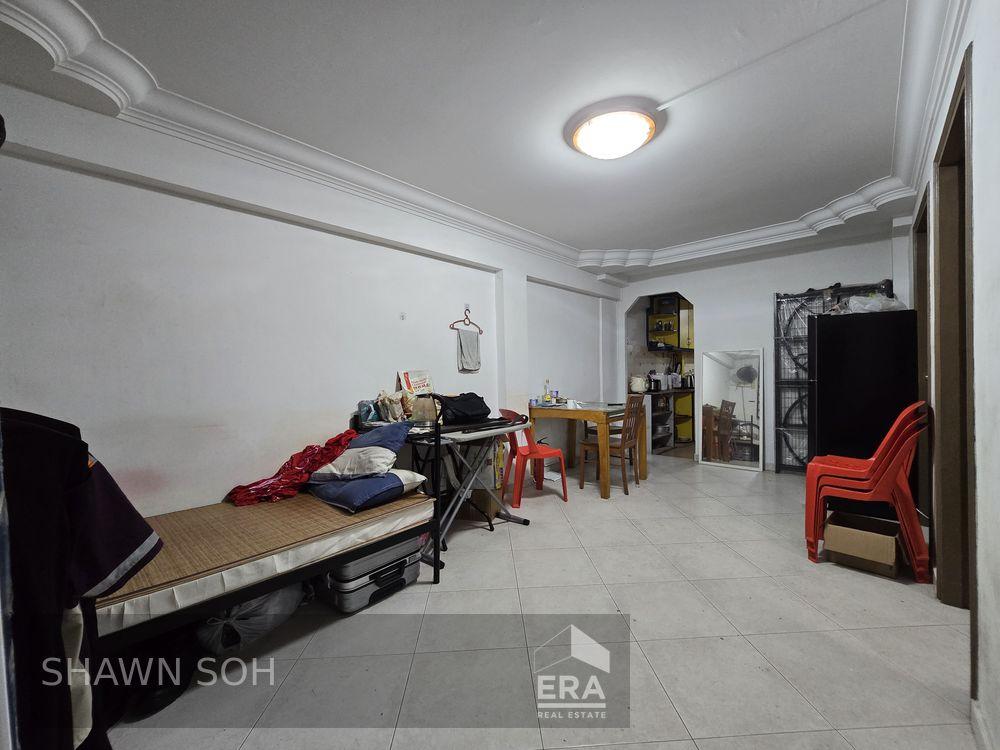 Prop-GPT: HDB - 3 room: D12 Toa Payoh 111 Lorong 1 Toa Payoh