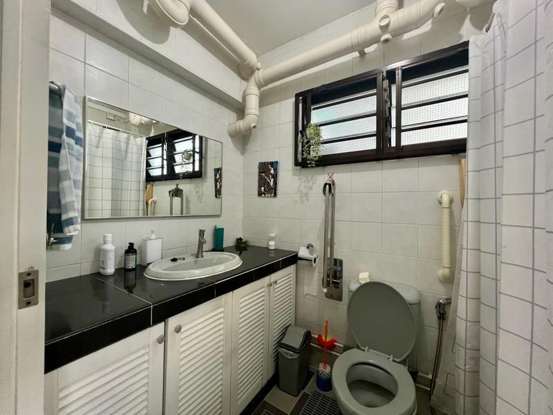 255 Simei Street 1 HDB Apartment For Sale, $998,000, 4 Bed 2 Bath 1,270 sqft $786.00 psf