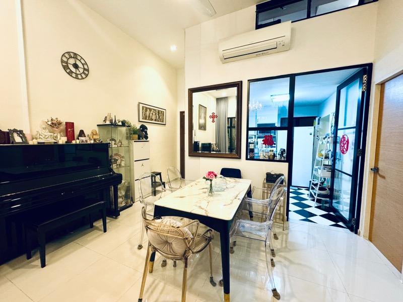 Dover Parkview Condominium For Sale, $1,780,000, 3 Bed 2 Bath 1,324 sqft $1,344.00 psf