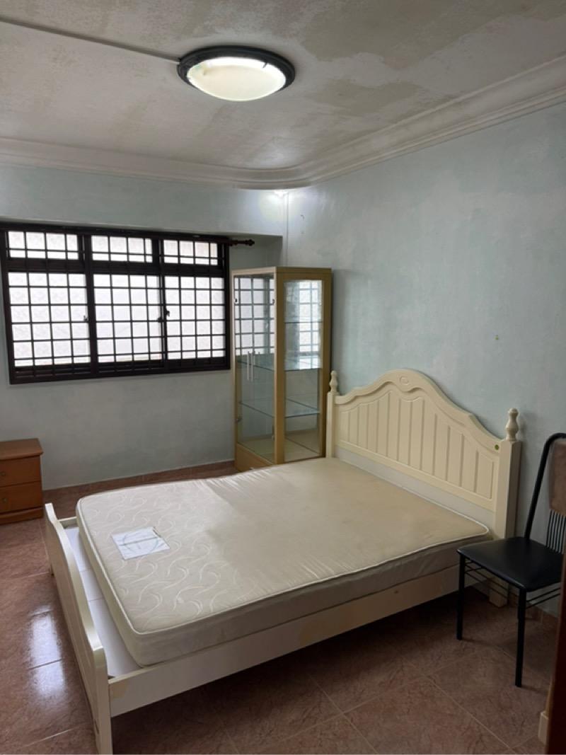 Prop-GPT: HDB Apartment: D27 Yishun 634 Yishun Street 61